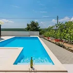 Feriehus With Heated Pool *