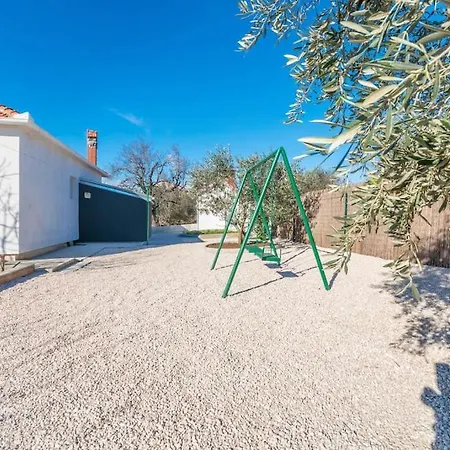 With Heated Pool Holiday home *